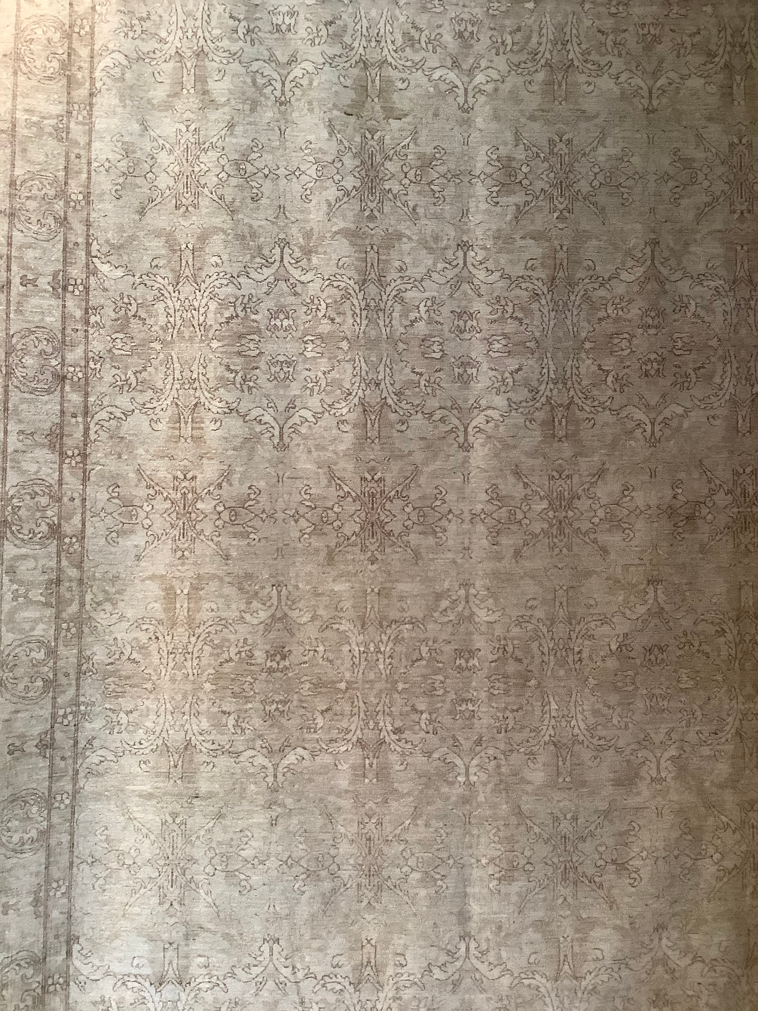Hand-Knotted Fine Weave Rug