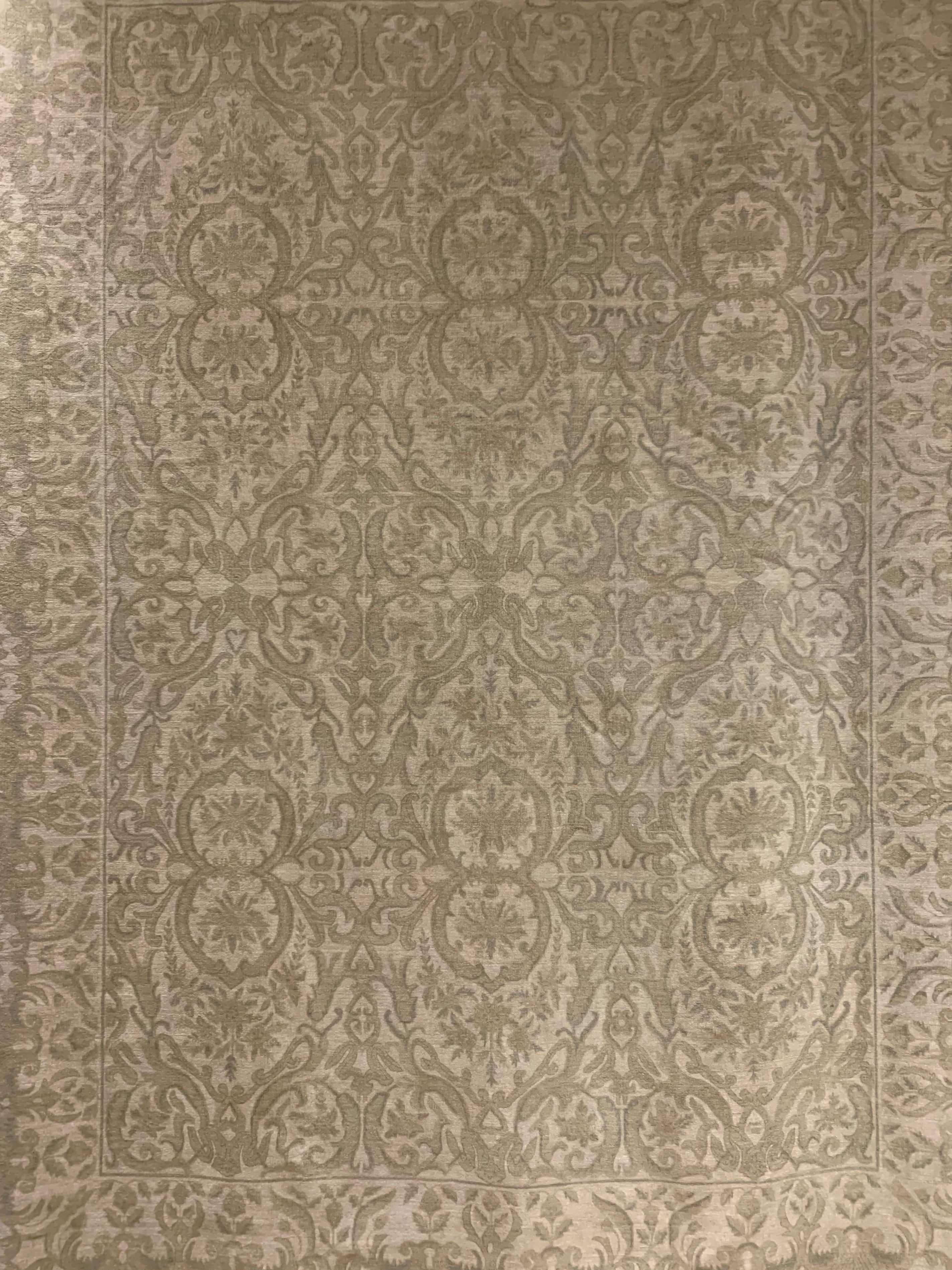 Hand Knotted Fine Weaved Rug